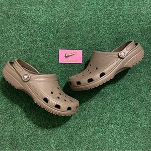 Crocs Classic Brown Slip On Comfort Clogs Unisex Slipper US Mens Size 9/ Wmns 11